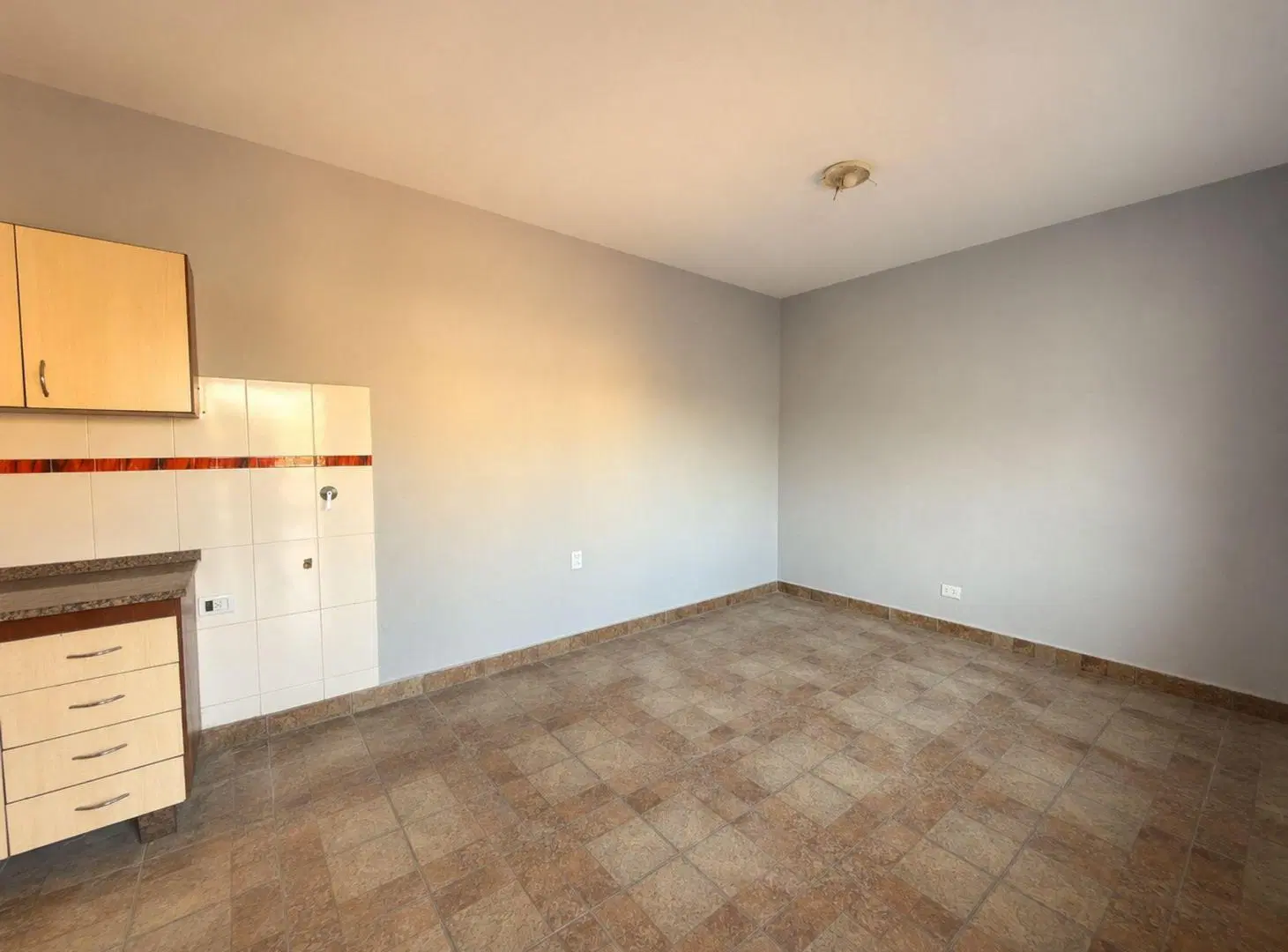 VENTA CASA MULTIFAMILIAR - 4 AMB - COCHERA - LANUS 8