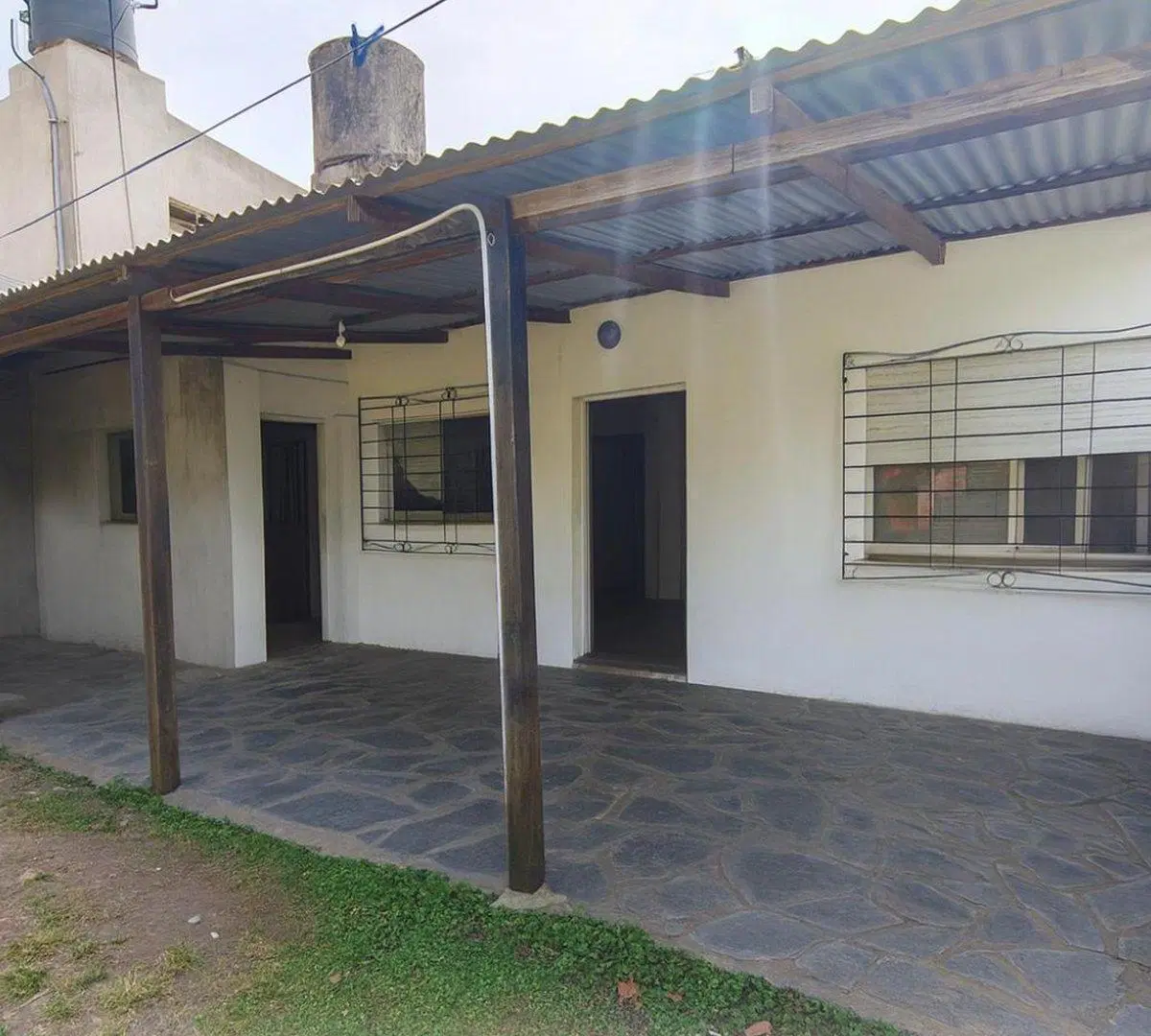 CASA 4 AMB EN VENTA EN LOS POLVORINES APTO CREDITO 4