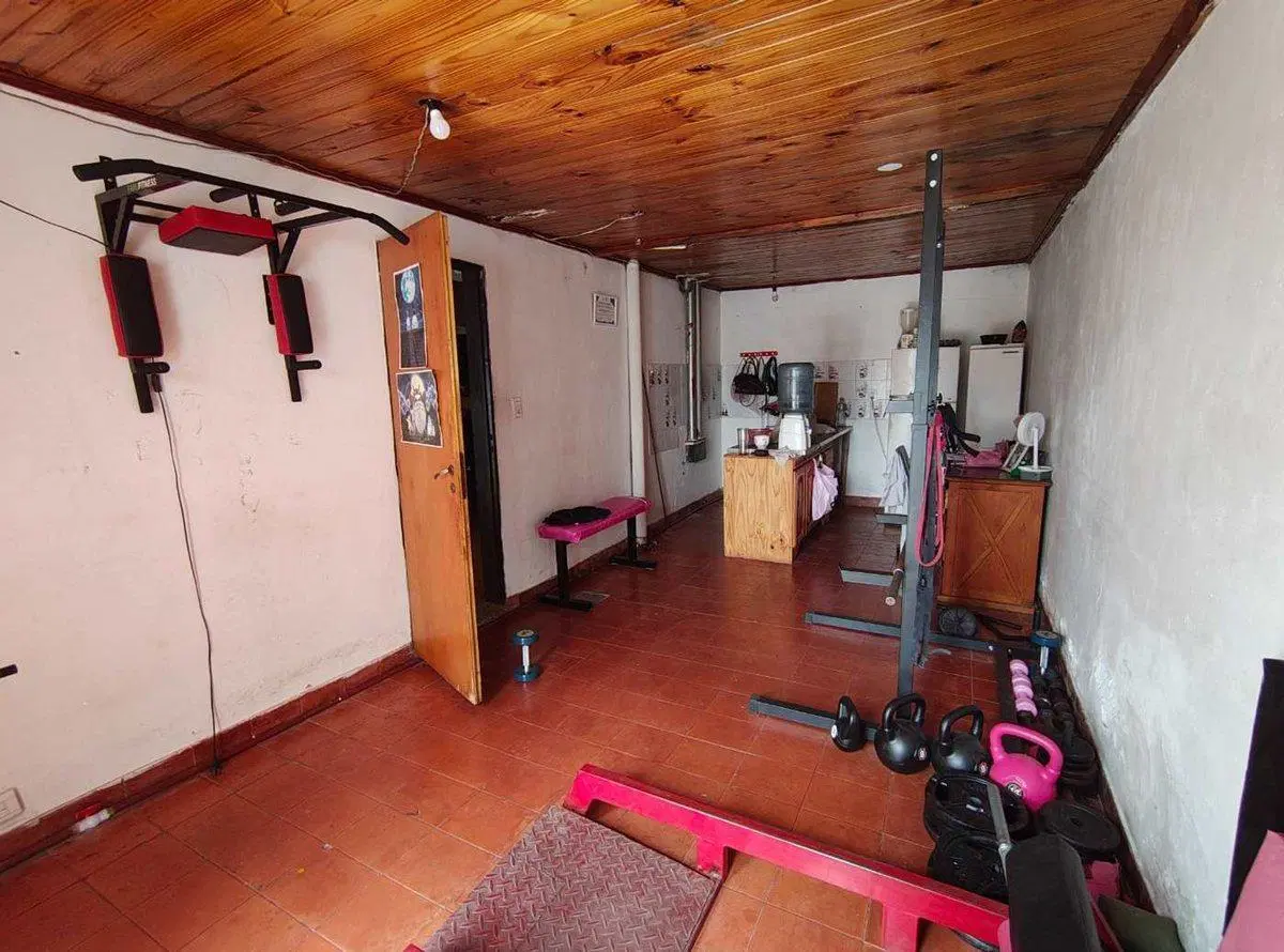 CASA 4 AMB EN VENTA EN LOS POLVORINES APTO CREDITO 5