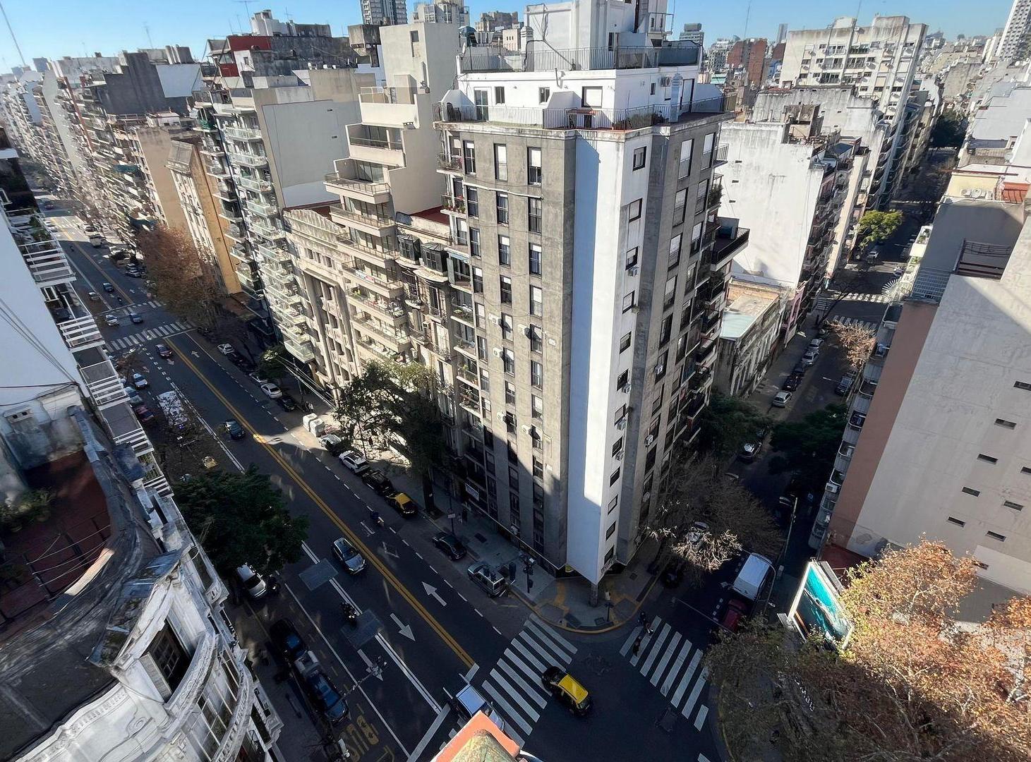 Foto de VENTA SEMIPISO 5 AMB BARRIO NORTE TERRAZA 195M2, imagen 3