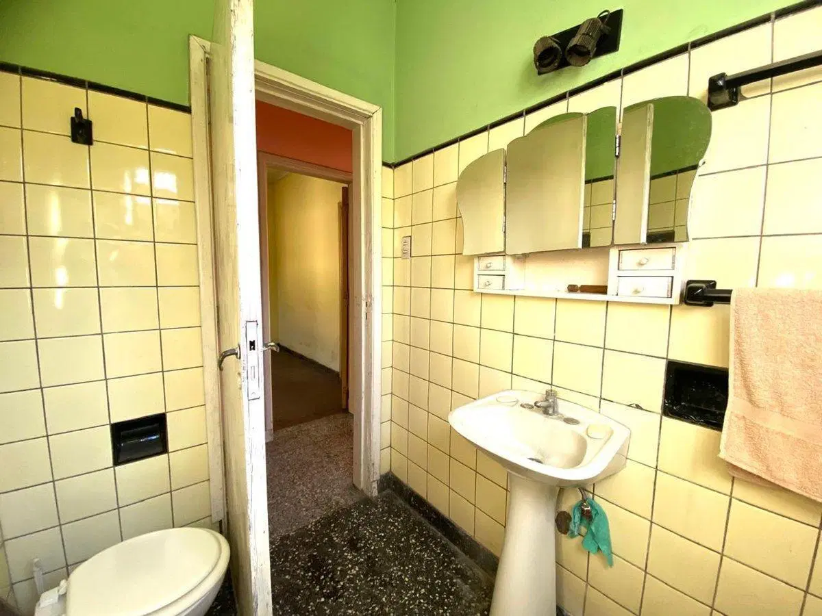 VENTA CASA EN EL CENTRO DE MORENO 5