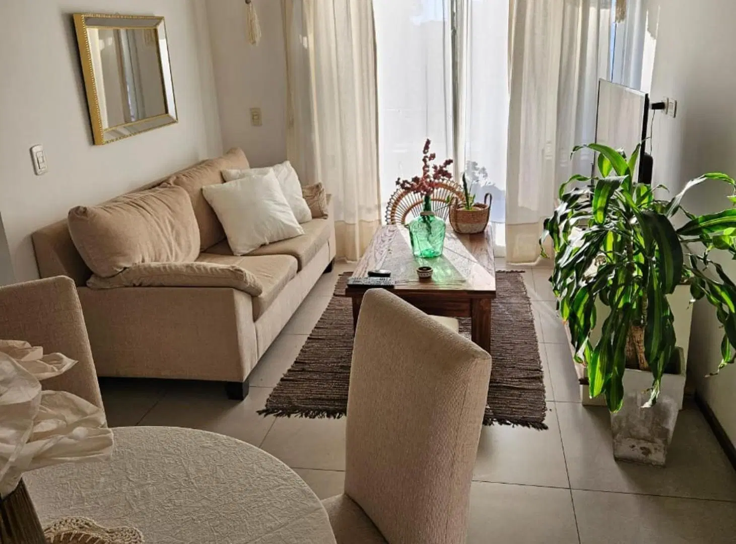 Departamento  2 ambientes en alquiler con cochera 4
