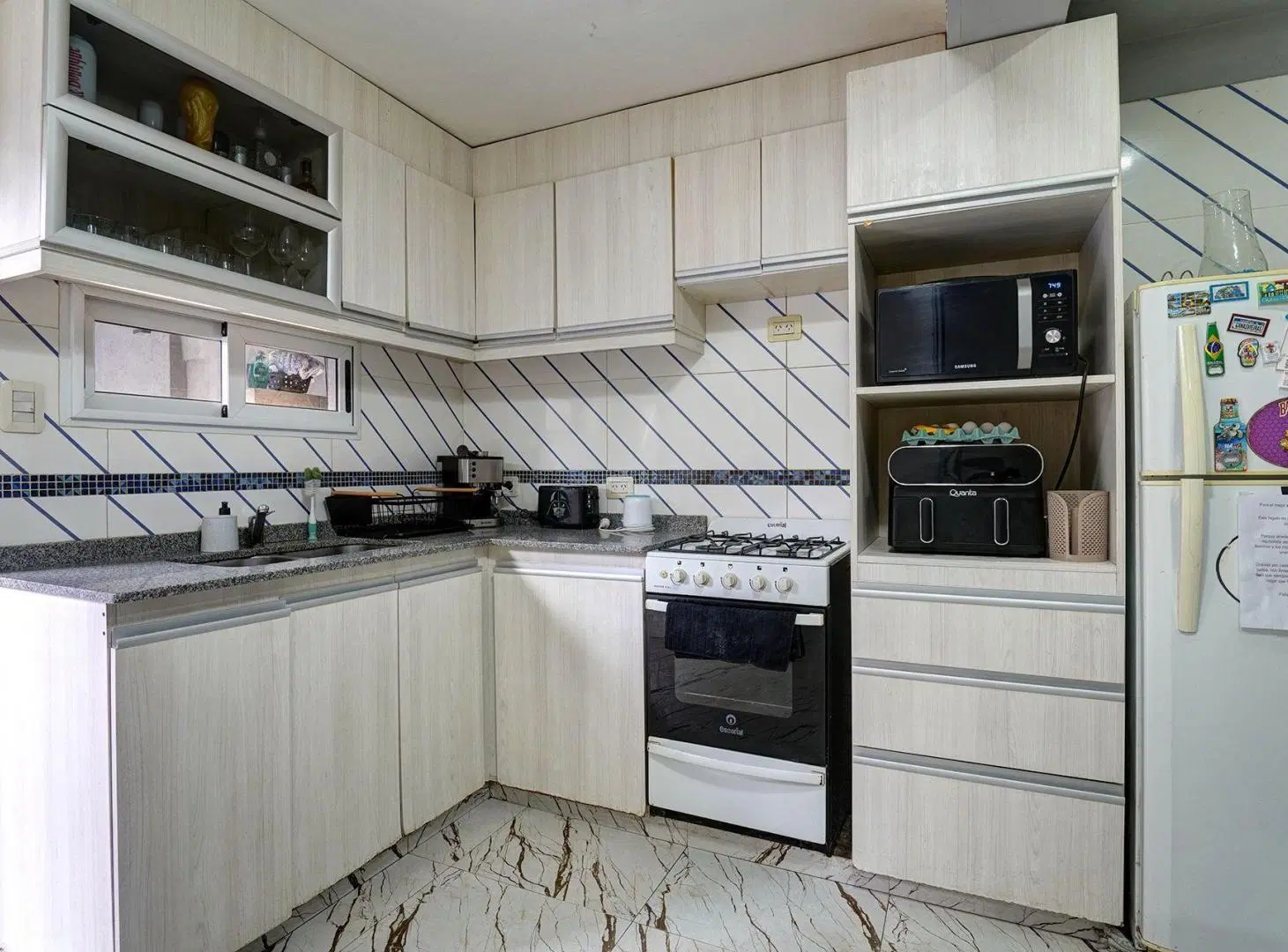 VENTA CASA 3 AMB CON PATIO Y COCHERA EN CIUDADELA 3
