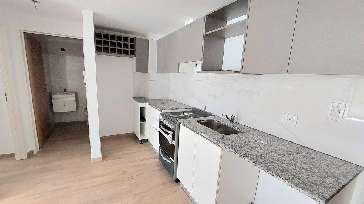 Foto de VENTA DPTO DUPLEX VILLA MITRE 2 AMB ESTRENAR PATIO, imagen 1