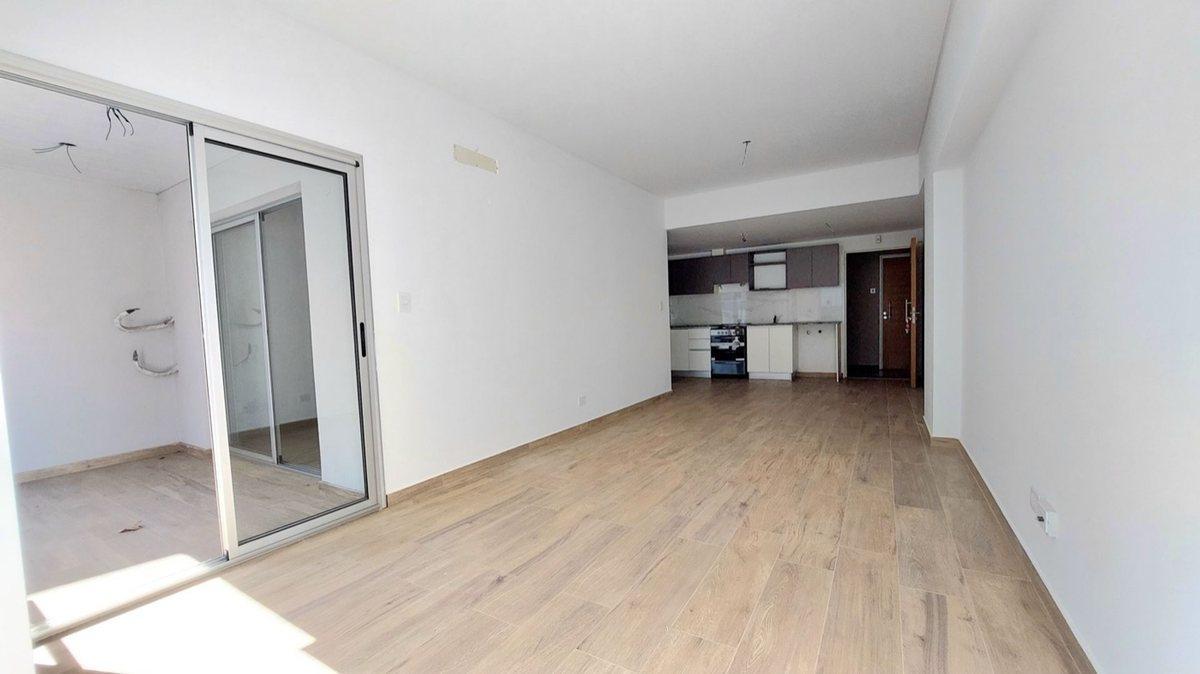 Foto de VENTA DPTO DUPLEX VILLA MITRE 2 AMB ESTRENAR PATIO, imagen 3