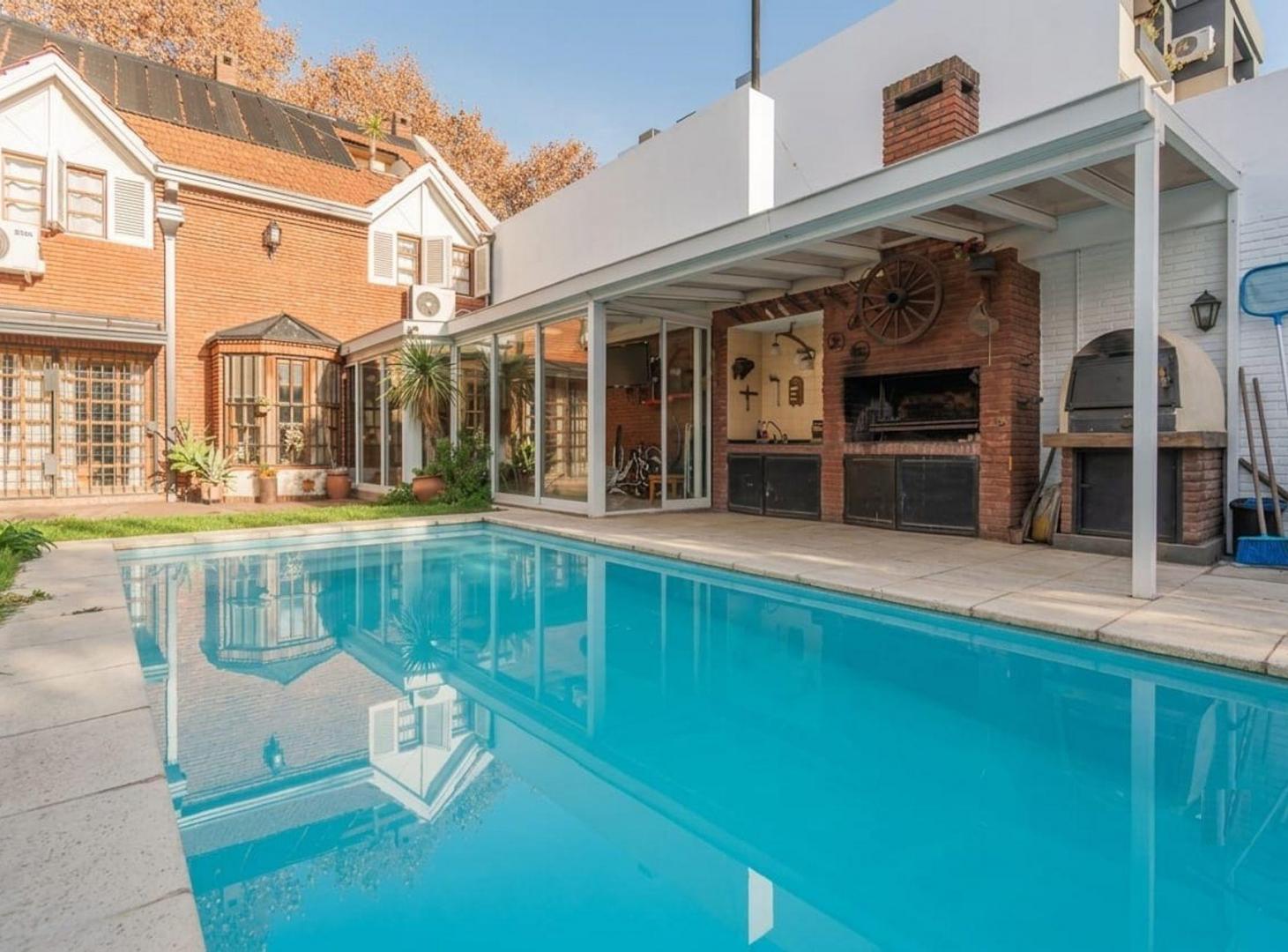 Foto de Venta Casa 6 Amb Villa del Parque Jardin y Cochera, imagen 1