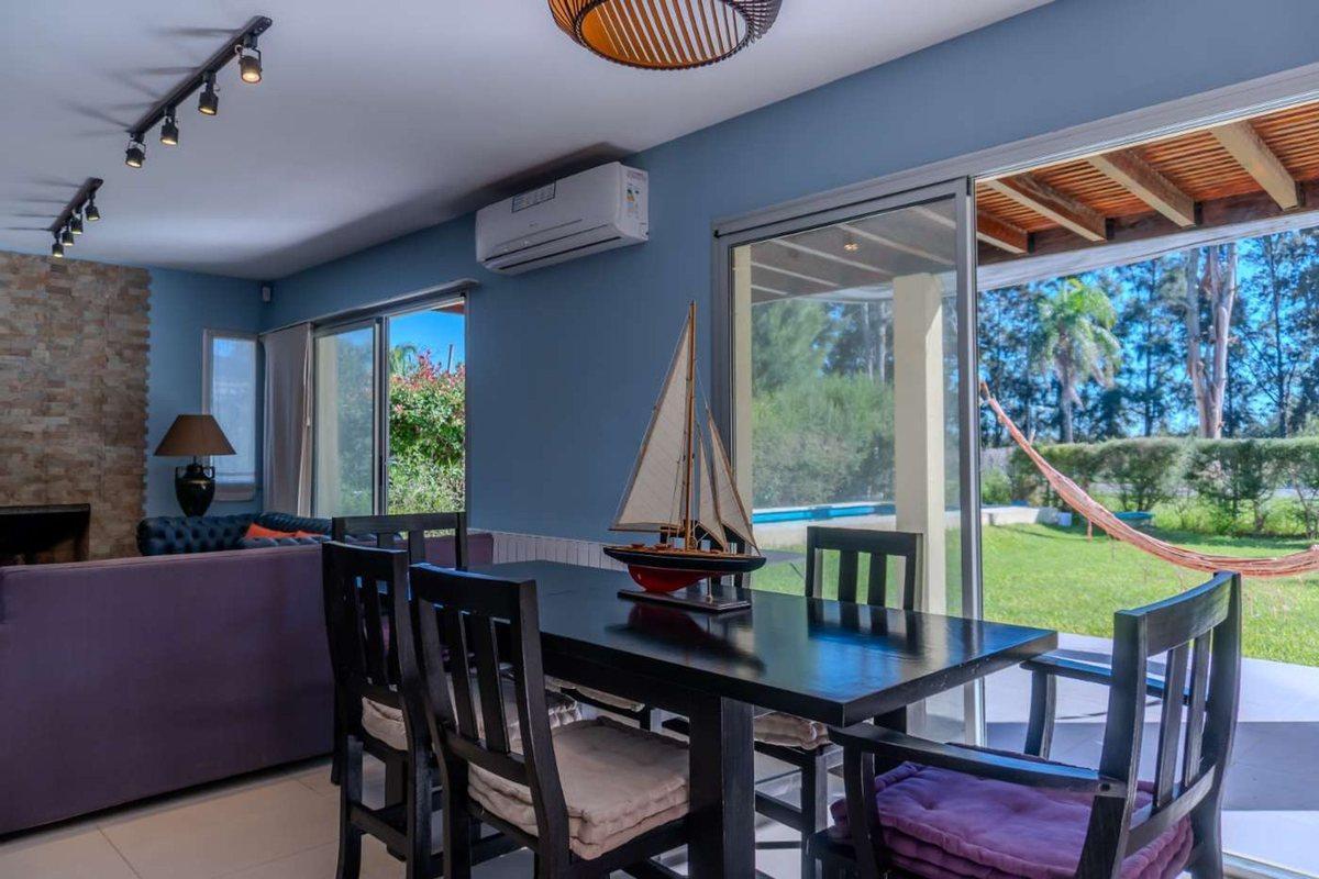 Foto de VENTA CASA DE 4 AMBIENTES. BARRIO SANTA CLARA, imagen 2