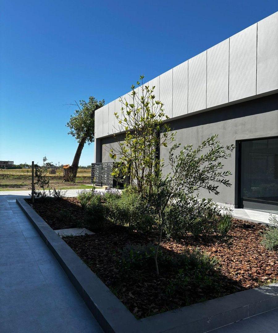 Foto de LOTE 700 M2 EN VENTA SAINT THOMAS CHICO- PERMUTA, imagen 2