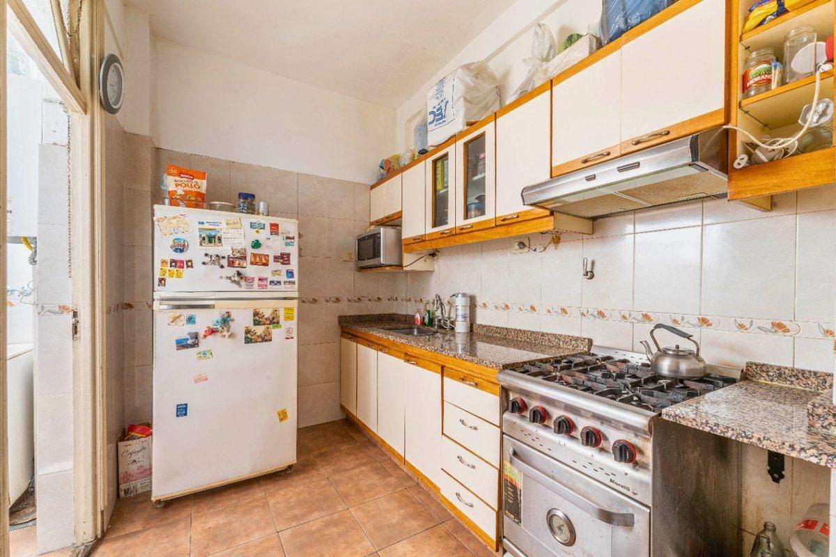 Foto de VENTA DEPARTAMENTO 3AMB FLORESTA BALCON/ LUMINOSO, imagen 1