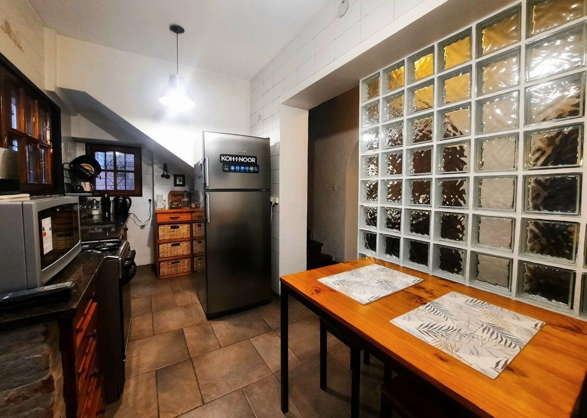Foto de VENTA CASA 4 AMB COCHERA PATIO VILLA DEL PARQUE, imagen 2