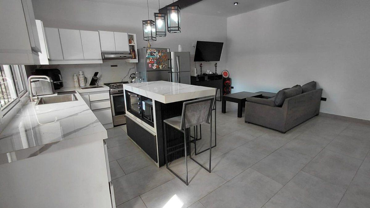 Foto de Casa venta Tortuguitas 3 amb cochera pileta jardin, imagen 4