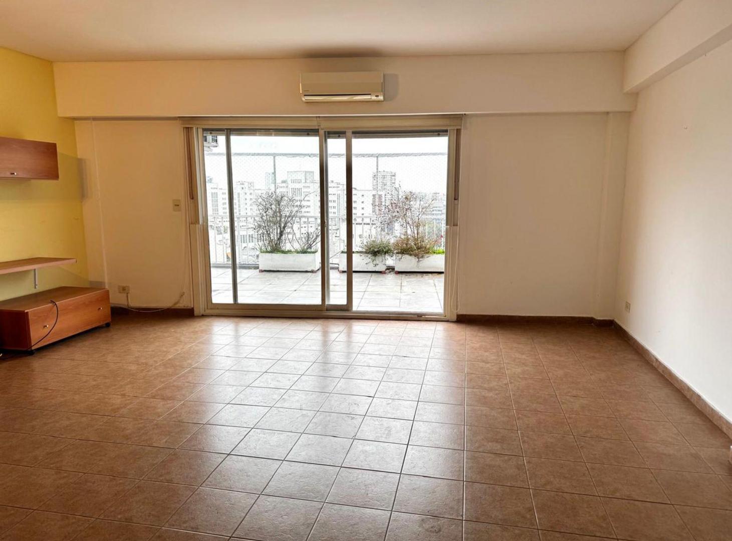 Foto de VENTA DEPTO 3 AMBIENTES C/BALCON TERRAZA Y COCHERA, imagen 2