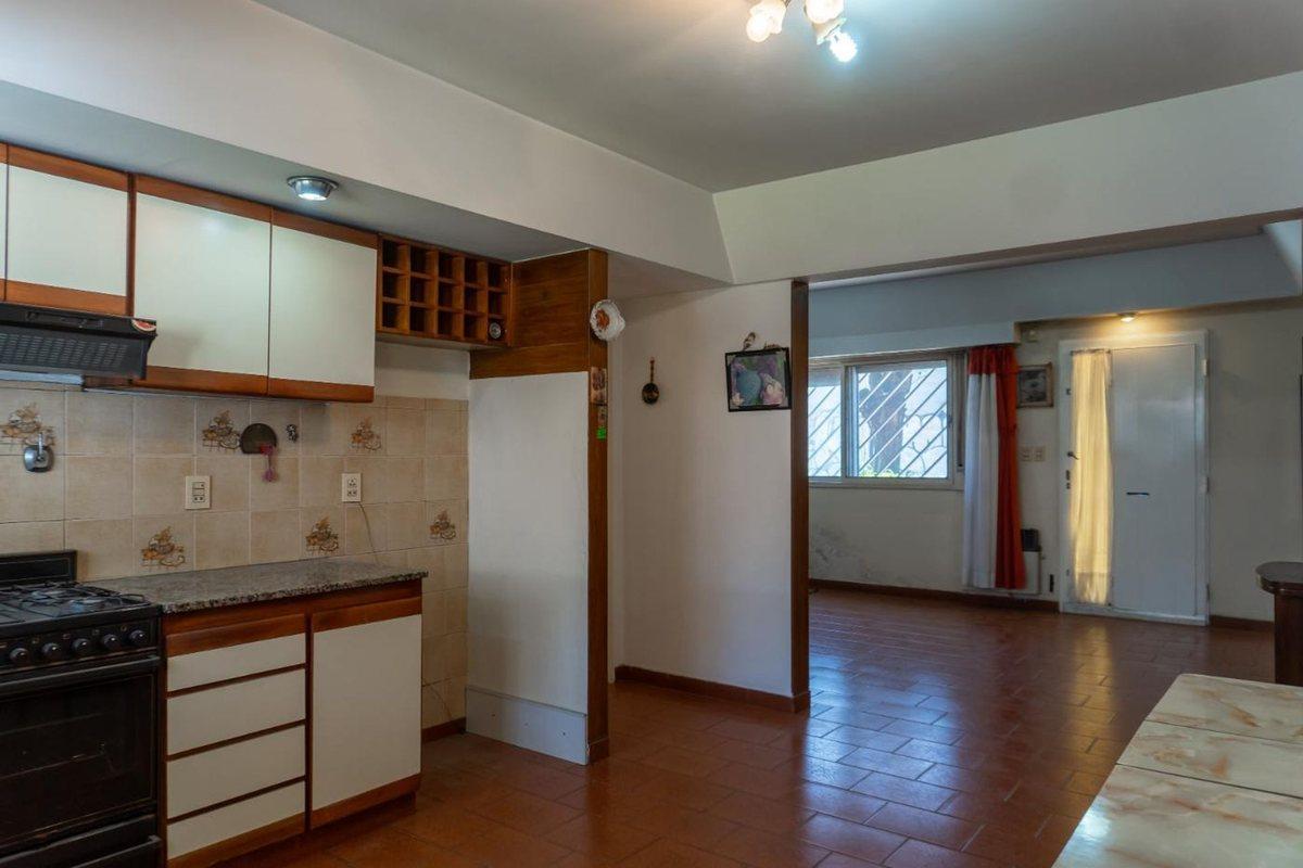 Foto de VENTA CASA 4 AMB SAN MARTÍN PATIO TERRAZA COCHERA, imagen 1