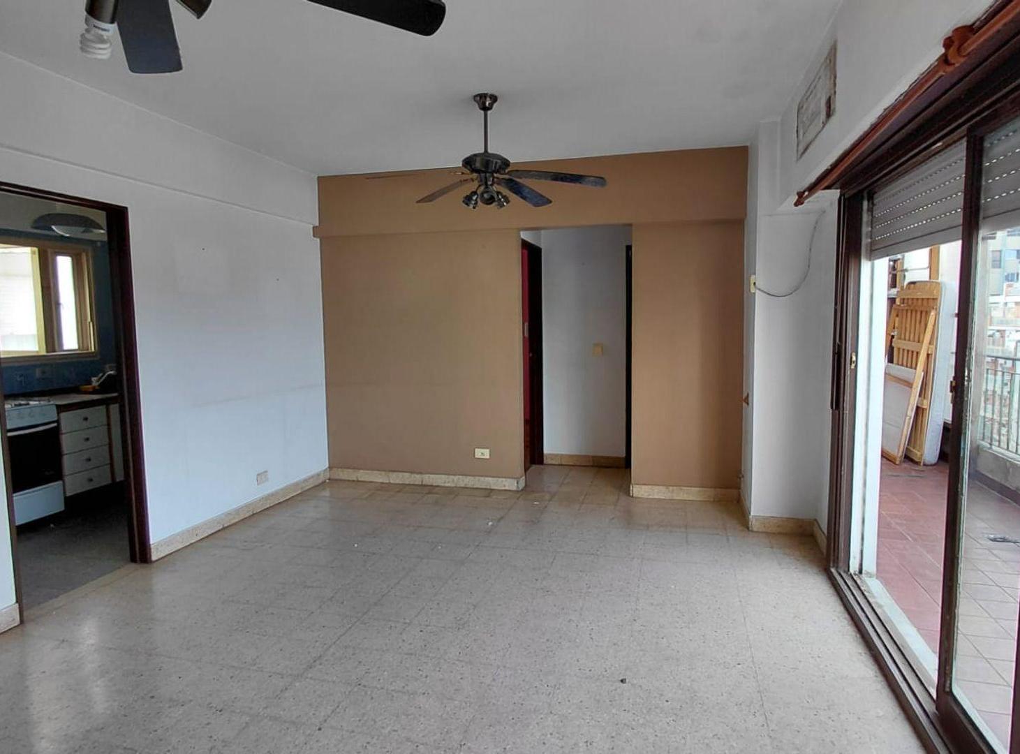 Foto de Depto de 2 ambientes, depend, baul y balcon vista, imagen 2