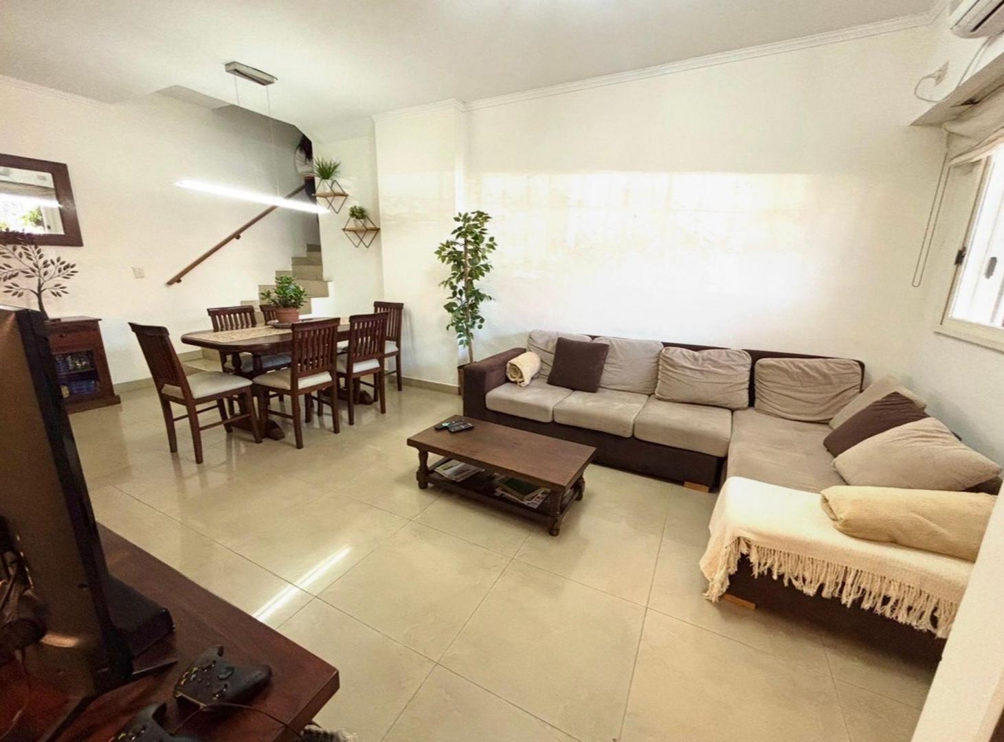 Foto de Venta PH 4 AMBIENTES CON DEPENDENCIA EN DEVOTO, imagen 1