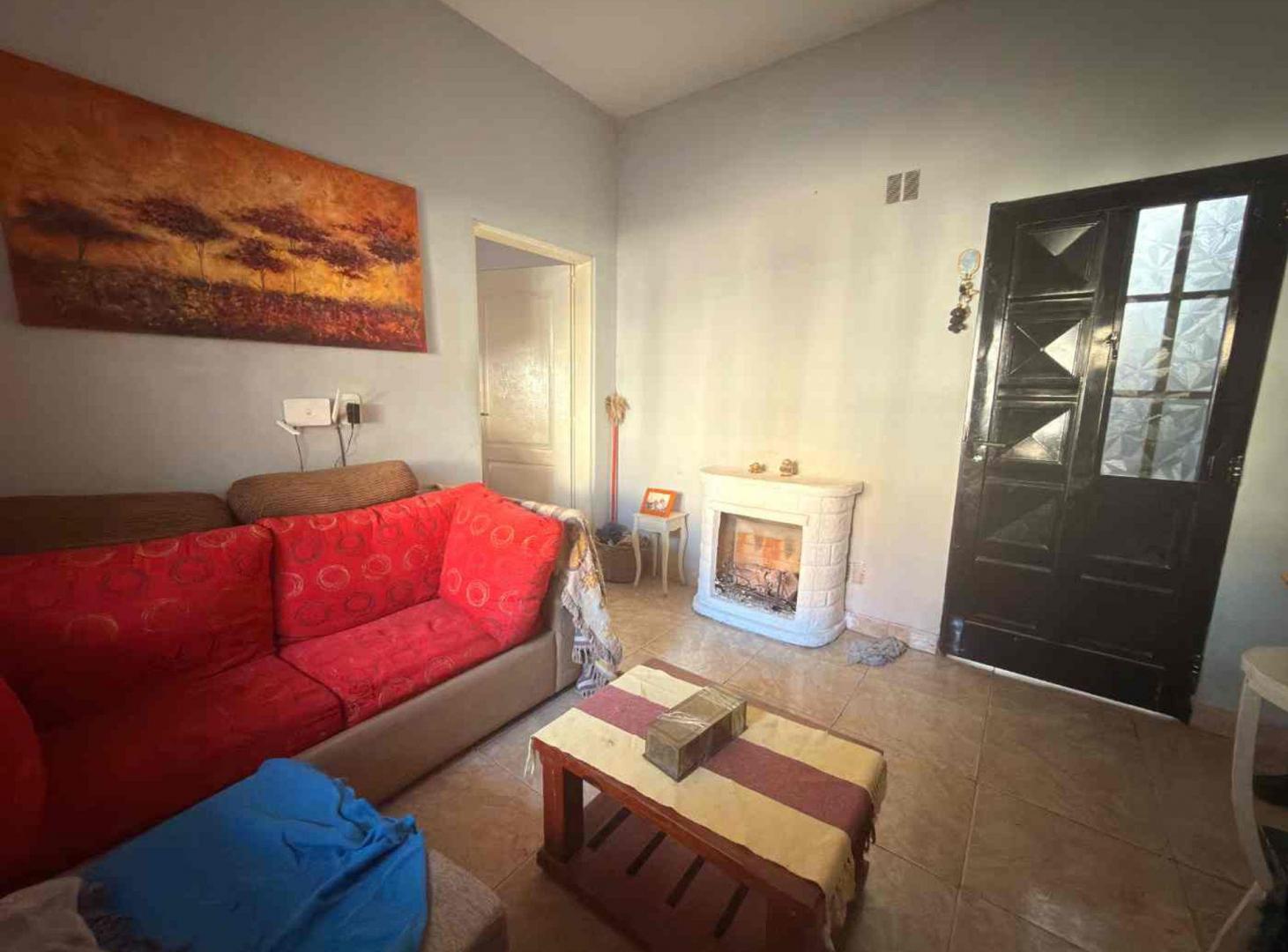 Foto de VENTA CASA MULTIFAMILIAR - 4 AMB - COCHERA - LANUS, imagen 1