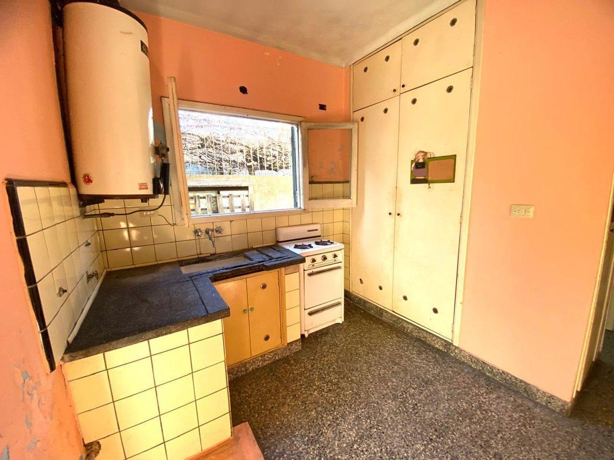 Foto de VENTA CASA EN EL CENTRO DE MORENO, imagen 1