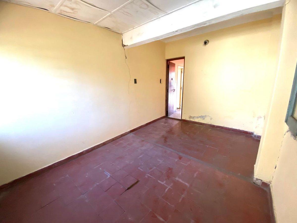 Foto de VENTA CASA EN EL CENTRO DE MORENO, imagen 4