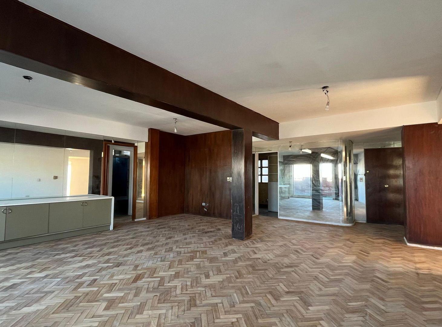 Foto de VENTA SEMIPISO 5 AMB BARRIO NORTE TERRAZA 195M2, imagen 2