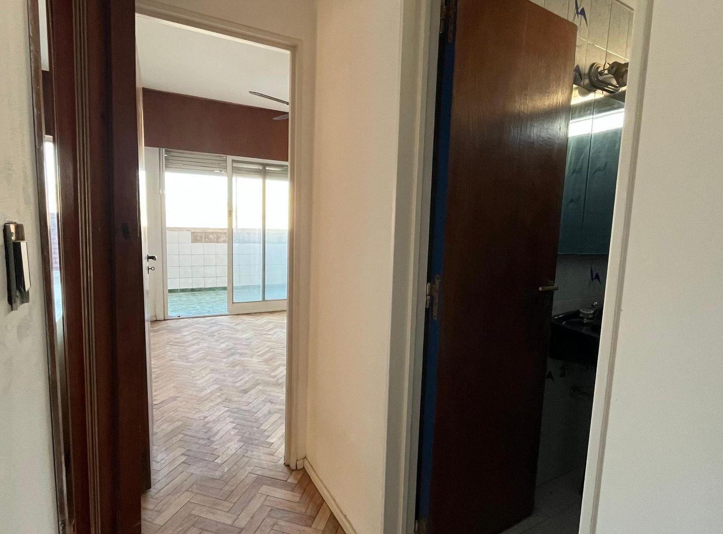 Foto de VENTA SEMIPISO 5 AMB BARRIO NORTE TERRAZA 195M2, imagen 5