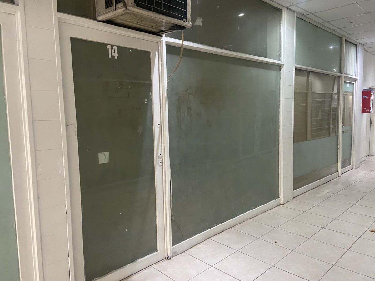Foto de LOCAL GALERIA VENTA CENTRO COMERCIAL RAMOS MEJIA, imagen 4