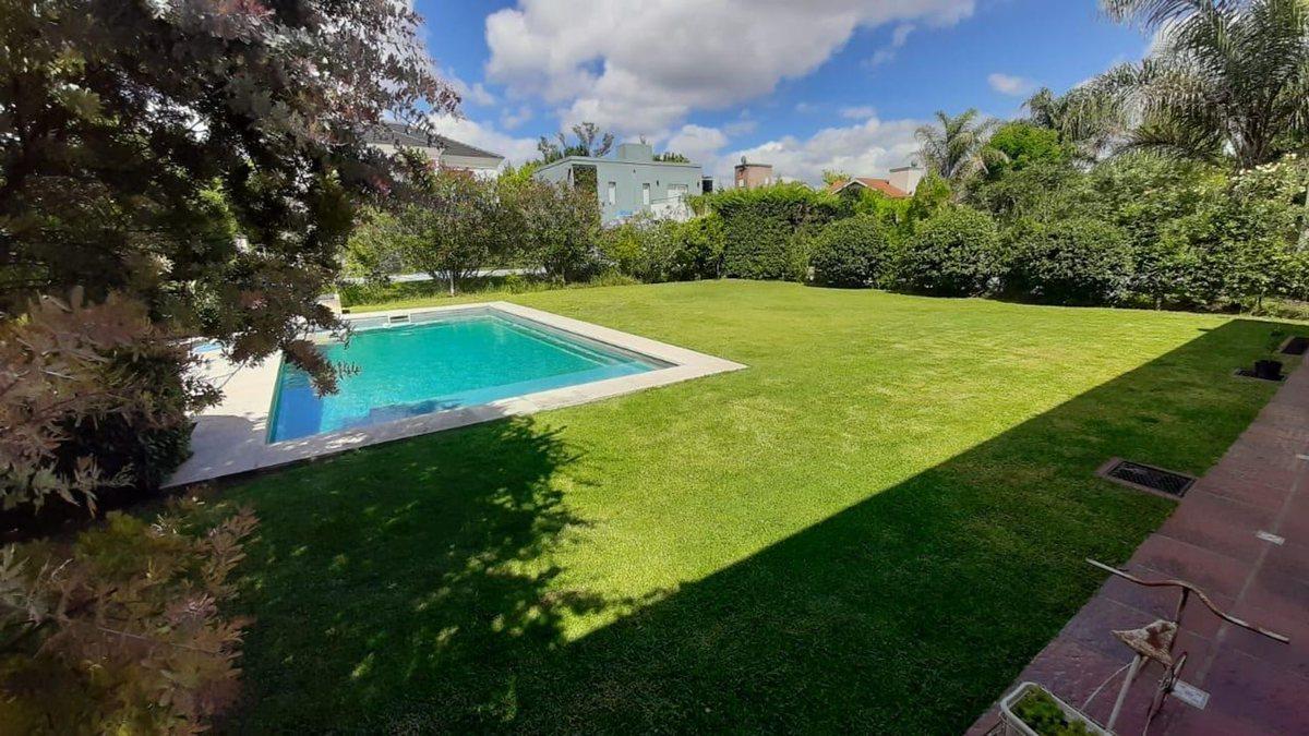 Foto de CASA 5 AMB EN VENTA P LELOIR COUNTRY ALTOS DEL SOL, imagen 1