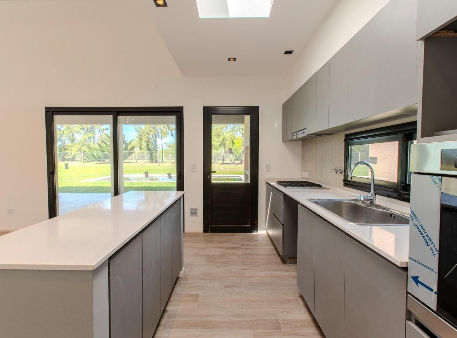 Foto de VENTA CASA 5 AMB SAN MATIAS PILETA Y DEPENDENCIA, imagen 1