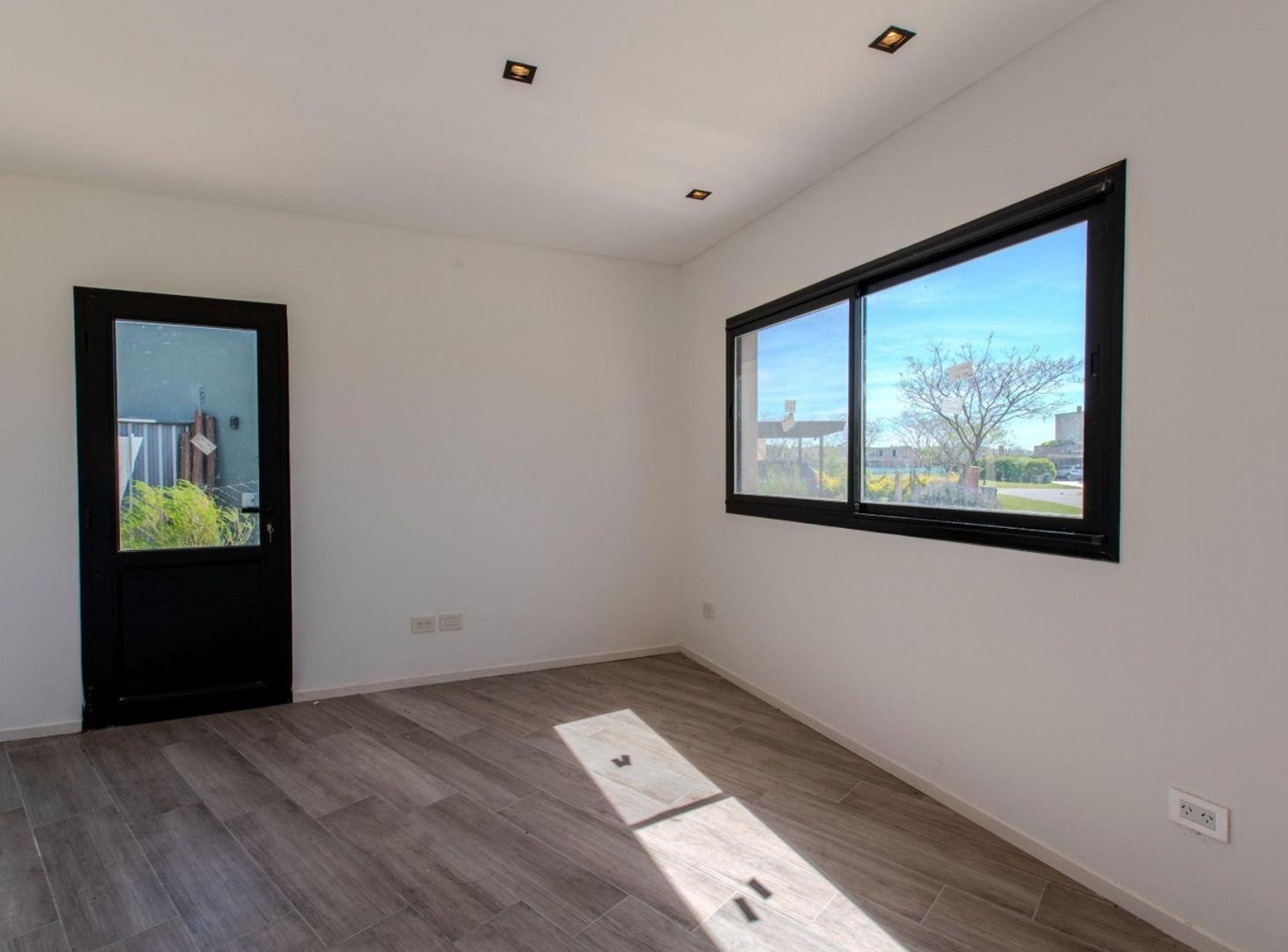 Foto de VENTA CASA 5 AMB SAN MATIAS PILETA Y DEPENDENCIA, imagen 3