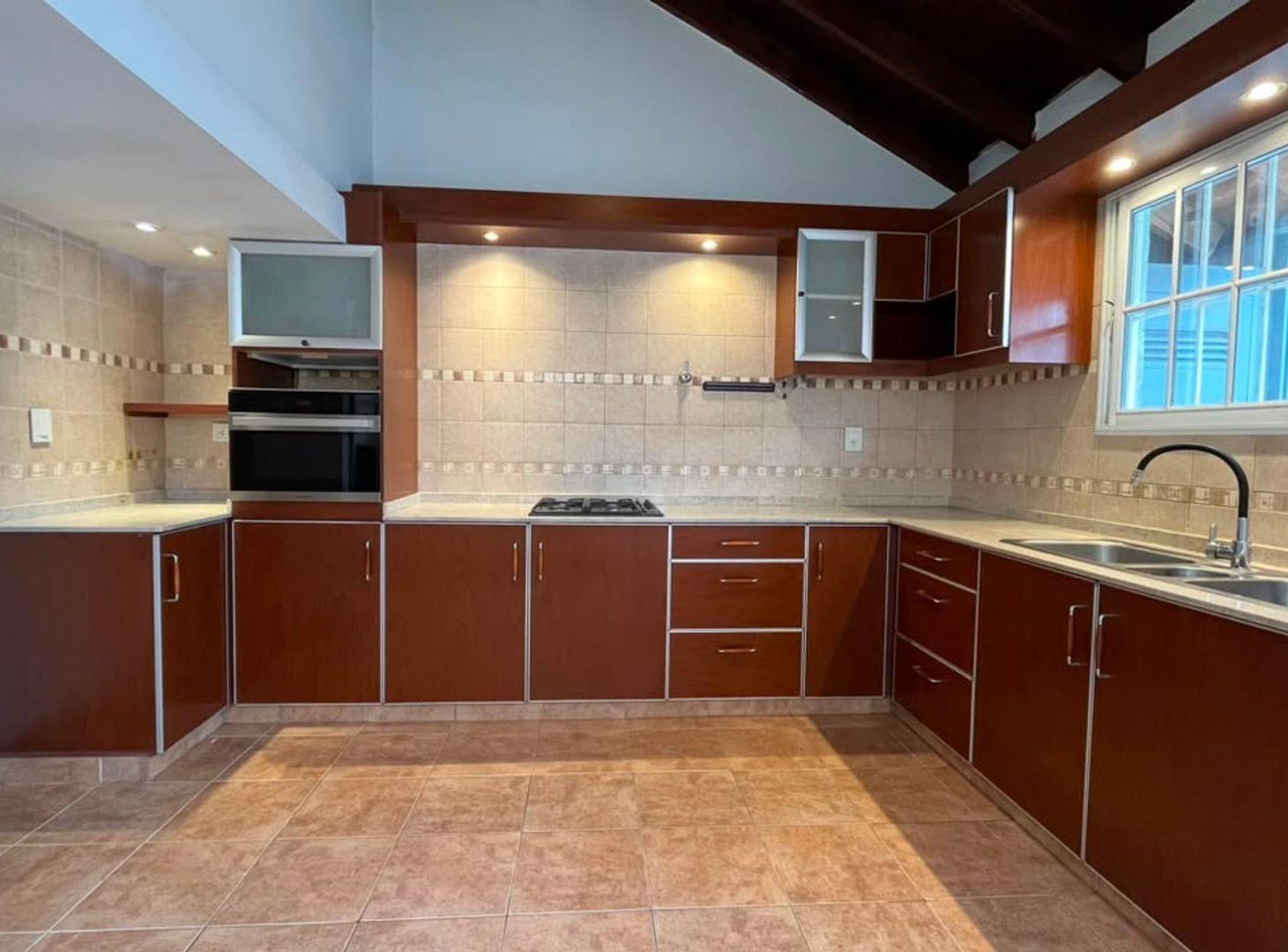 Foto de VENTA CASA 4 AMB V DEL PARQUE GRAN POTENCIAL, imagen 2