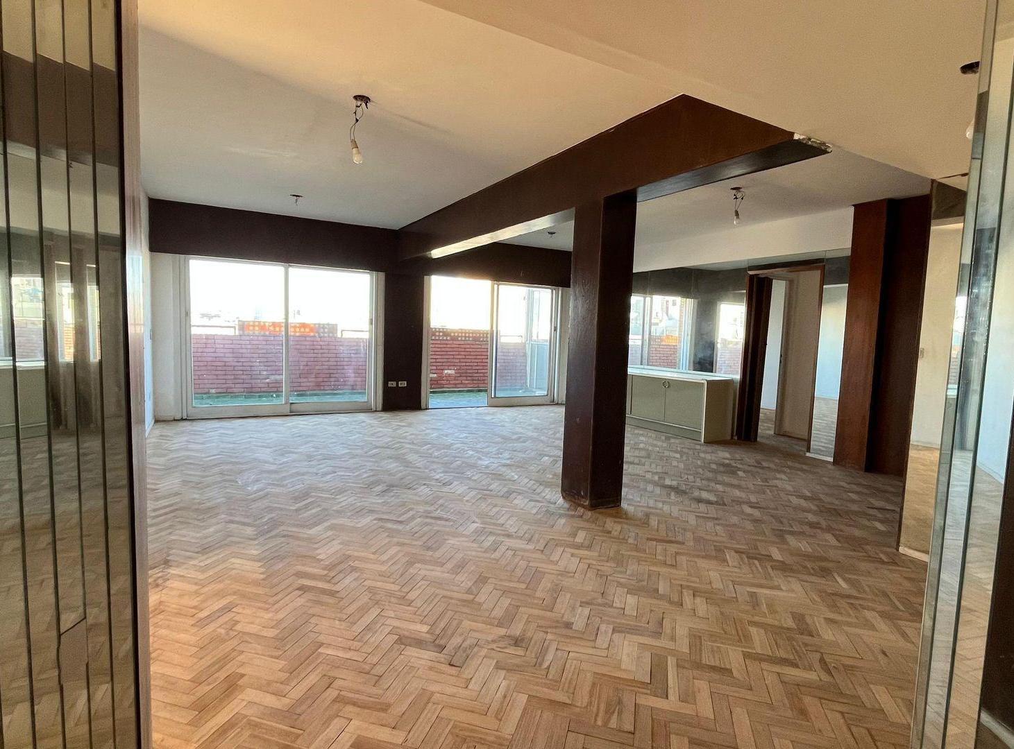 Foto de VENTA SEMIPISO 4 AMB + ESCRI BARRIO NORTE 195M2, imagen 2