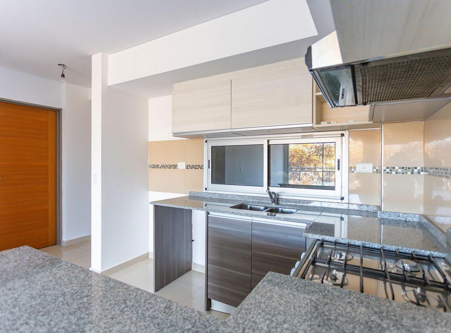 Foto de Venta Dpto 3amb Urquiza baulera parrilla 3 cochera, imagen 5
