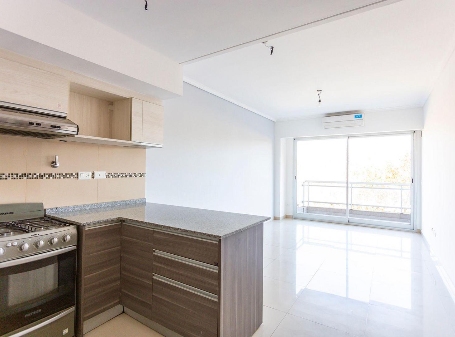 Foto de Venta Dpto 3amb Urquiza baulera parrilla 3 cochera, imagen 1