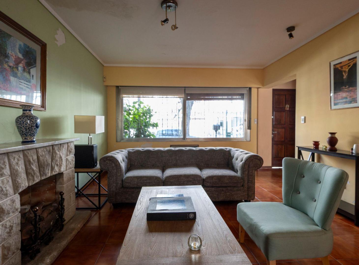 Foto de CASA EN VENTA 5 AMBIENTES EN NÚÑEZ CON JARDIN, imagen 2