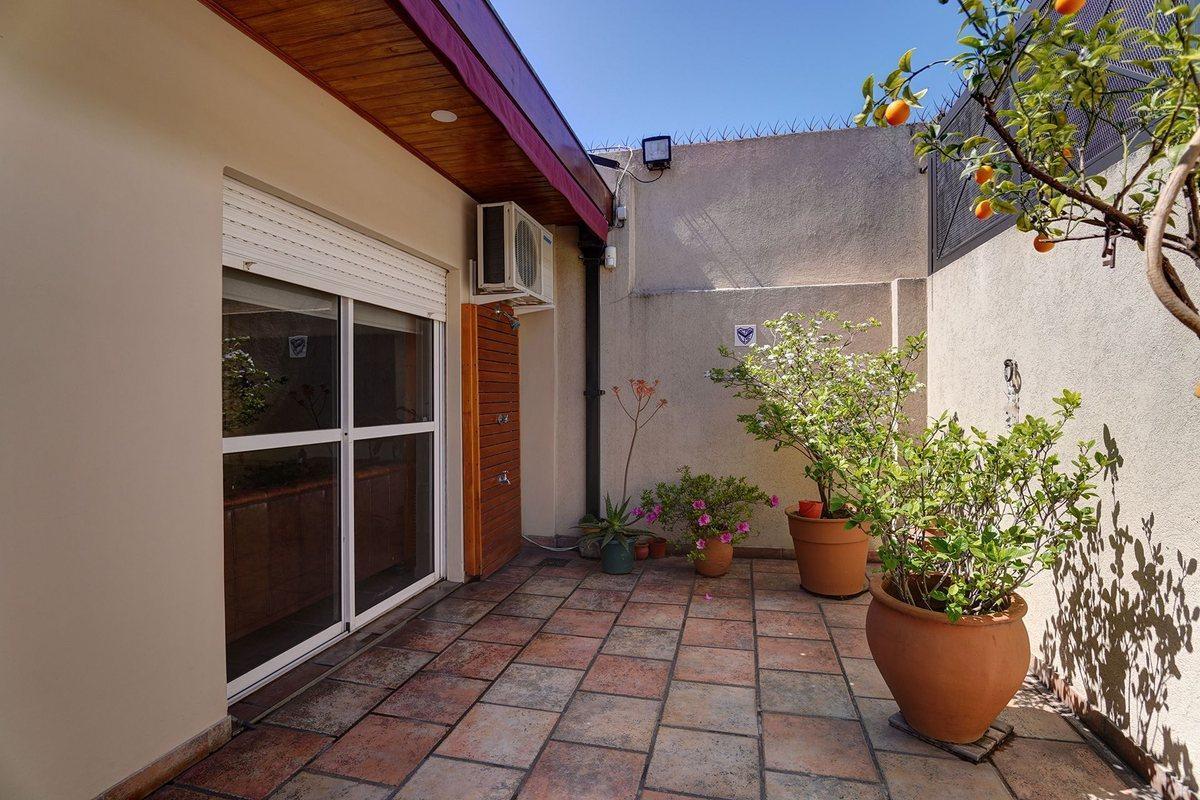 Foto de VENTA PH 4 AMBIENTES CON QUINCHO CIUDADELA NORTE, imagen 2