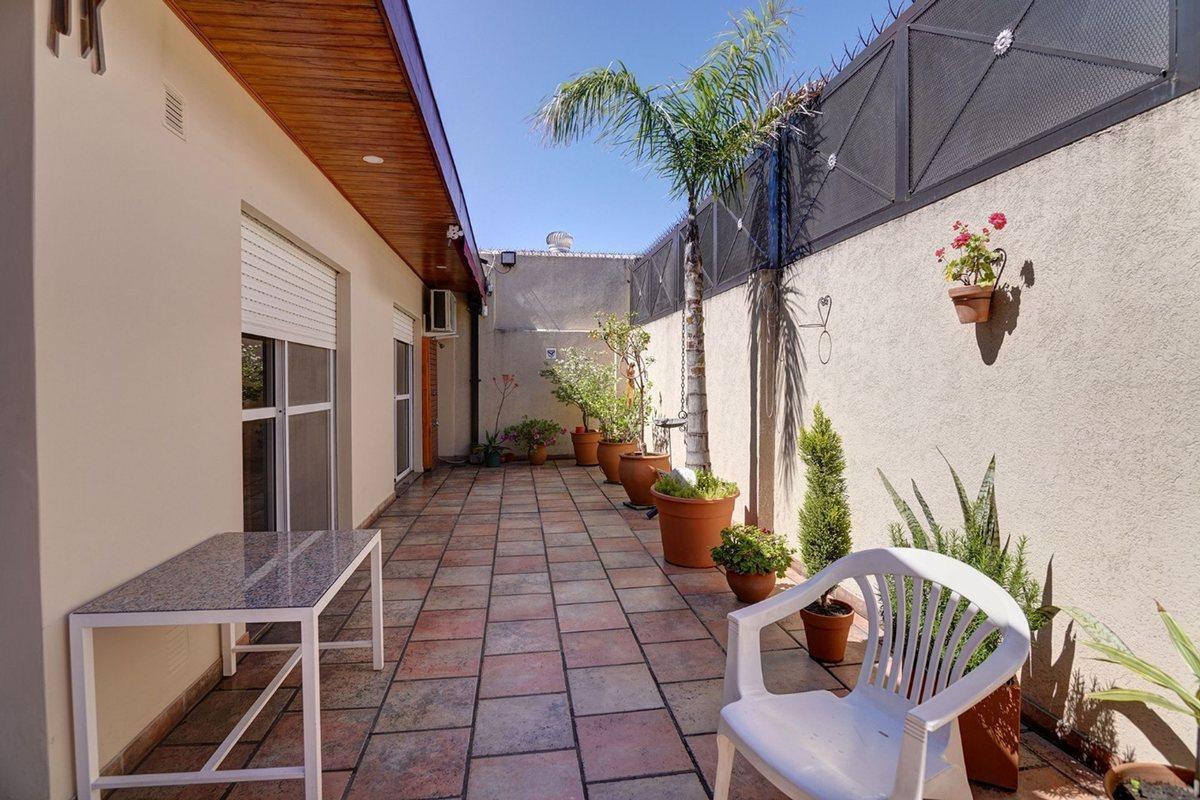 Foto de VENTA PH 4 AMBIENTES CON QUINCHO CIUDADELA NORTE, imagen 1