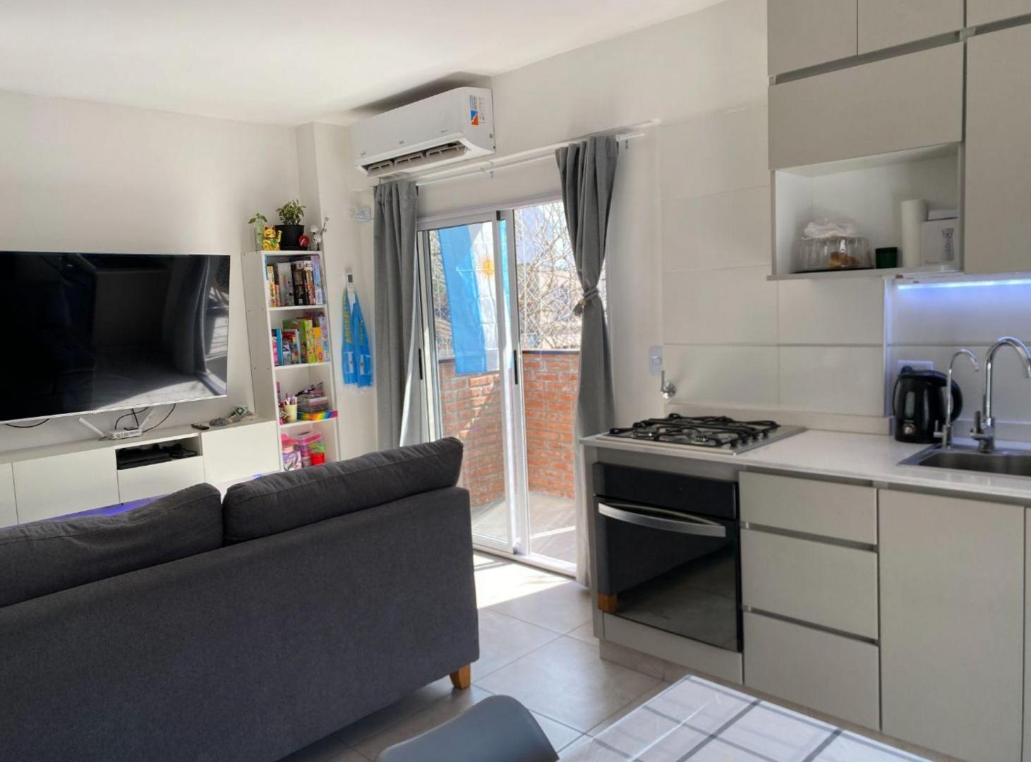 Foto de VENTA DEPTO CABALLITO NORTE EN DUPLEX TERRAZA PROP, imagen 5