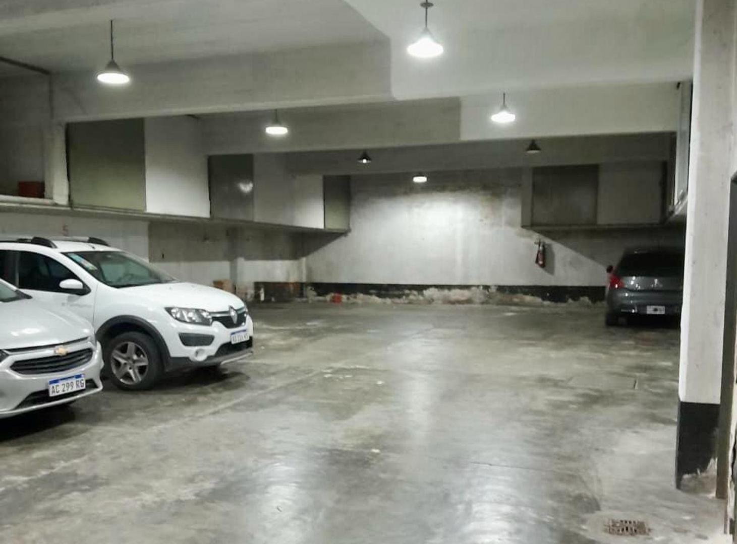 Foto de Venta cochera cubierta baulera Ramos Mejía Norte, imagen 1