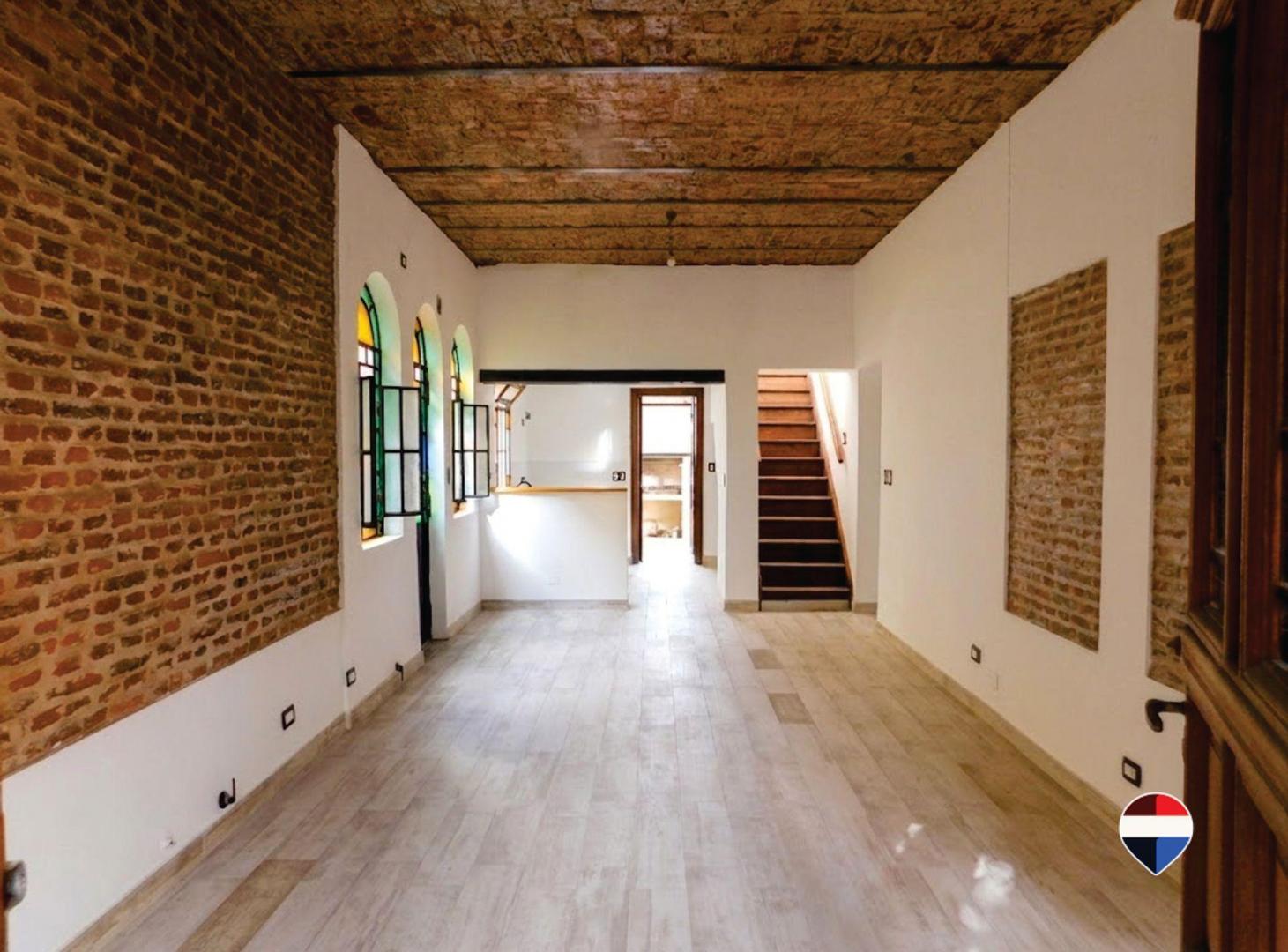 Foto de CASA 5 AMB. en venta en Ciudadela. Muy luminosa, imagen 1