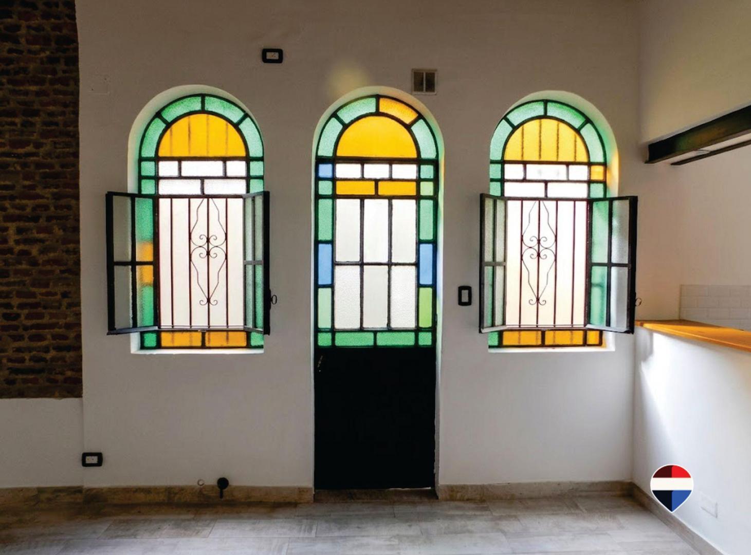 Foto de CASA 5 AMB. en venta en Ciudadela. Muy luminosa, imagen 2