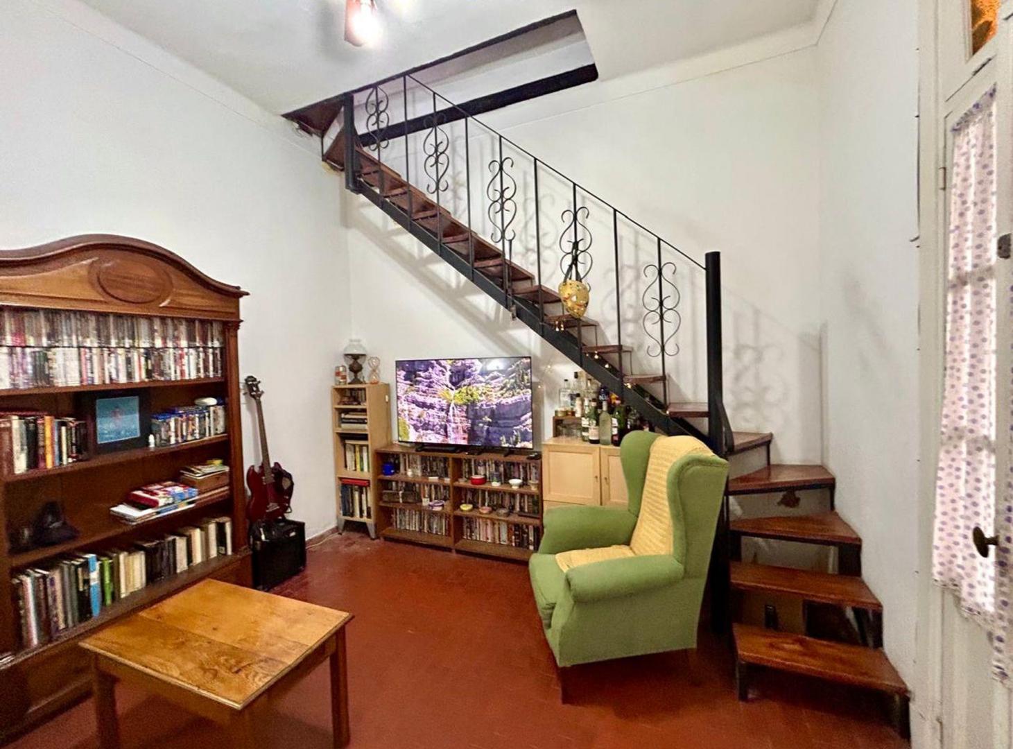 Foto de VENTA PH PB Y 1 PISO TERRAZA PARRILLA V.GRAL MITRE, imagen 3