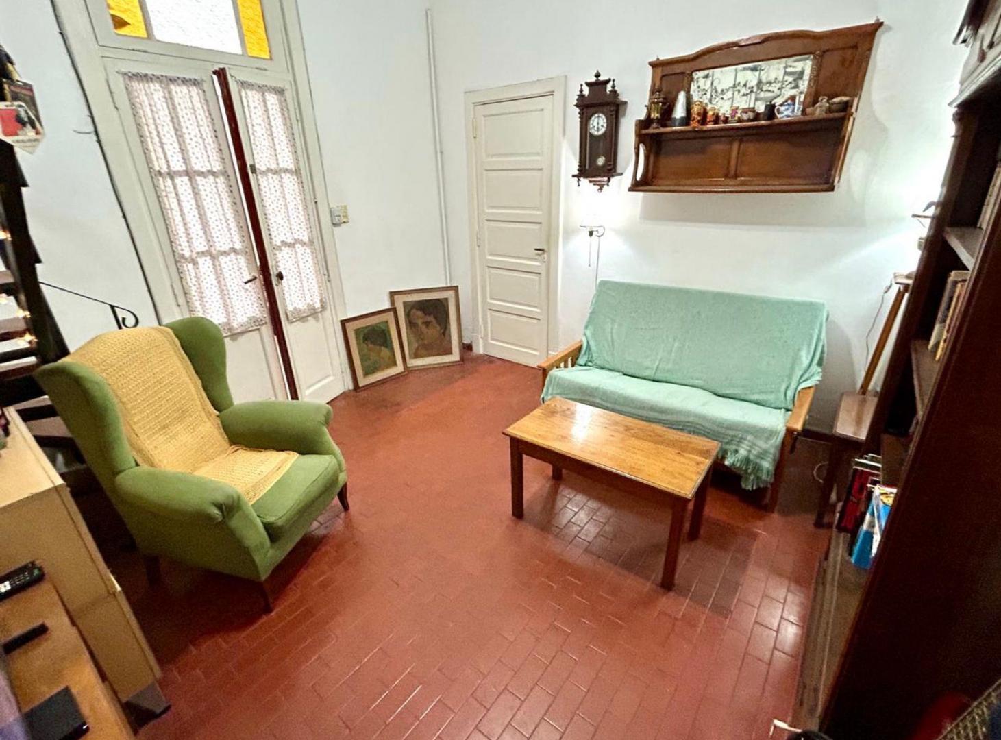 Foto de VENTA PH PB Y 1 PISO TERRAZA PARRILLA V.GRAL MITRE, imagen 2