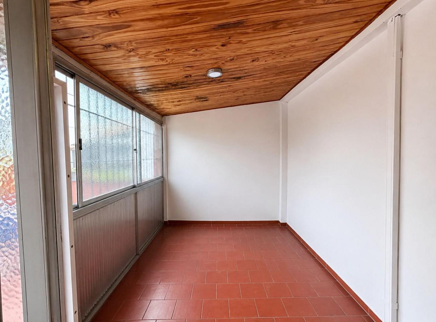 Foto de VENTA PH PB Y 1 PISO TERRAZA PARRILLA V.GRAL MITRE, imagen 1