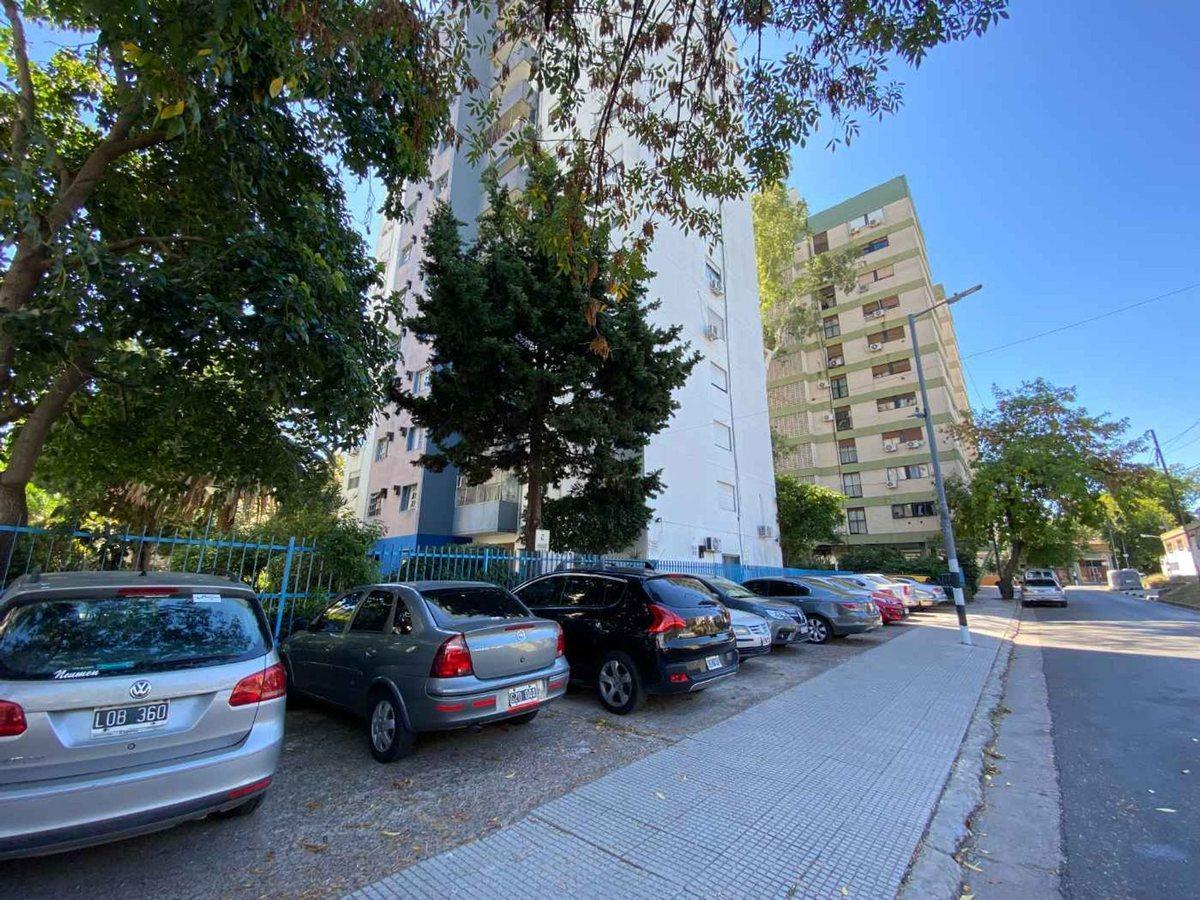 Foto de Departamento de 4 ambientes en Venta - Floresta, imagen 2
