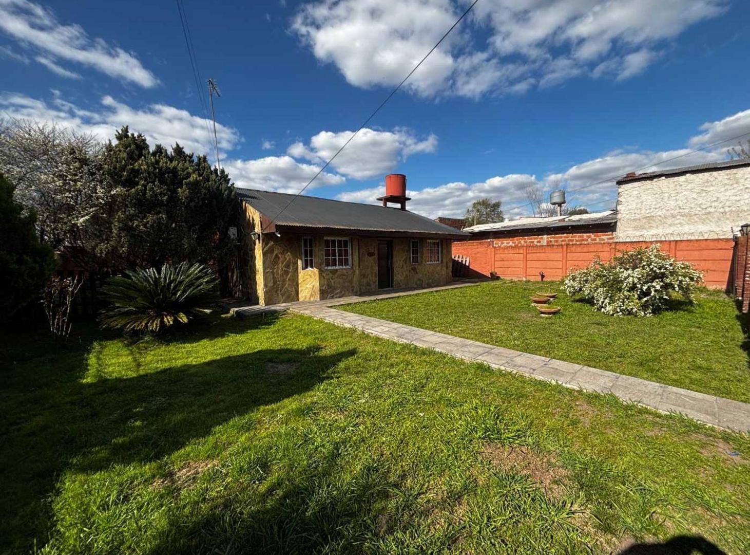 Foto de VENTA CASA 3 AMB M ACOSTA MERLO JARDIN QUINCHO, imagen 1