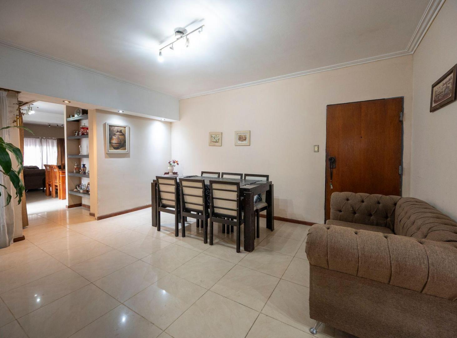 Foto de Venta depto, 4 amb. balcon, 2 baños, V. Urquiza, imagen 3