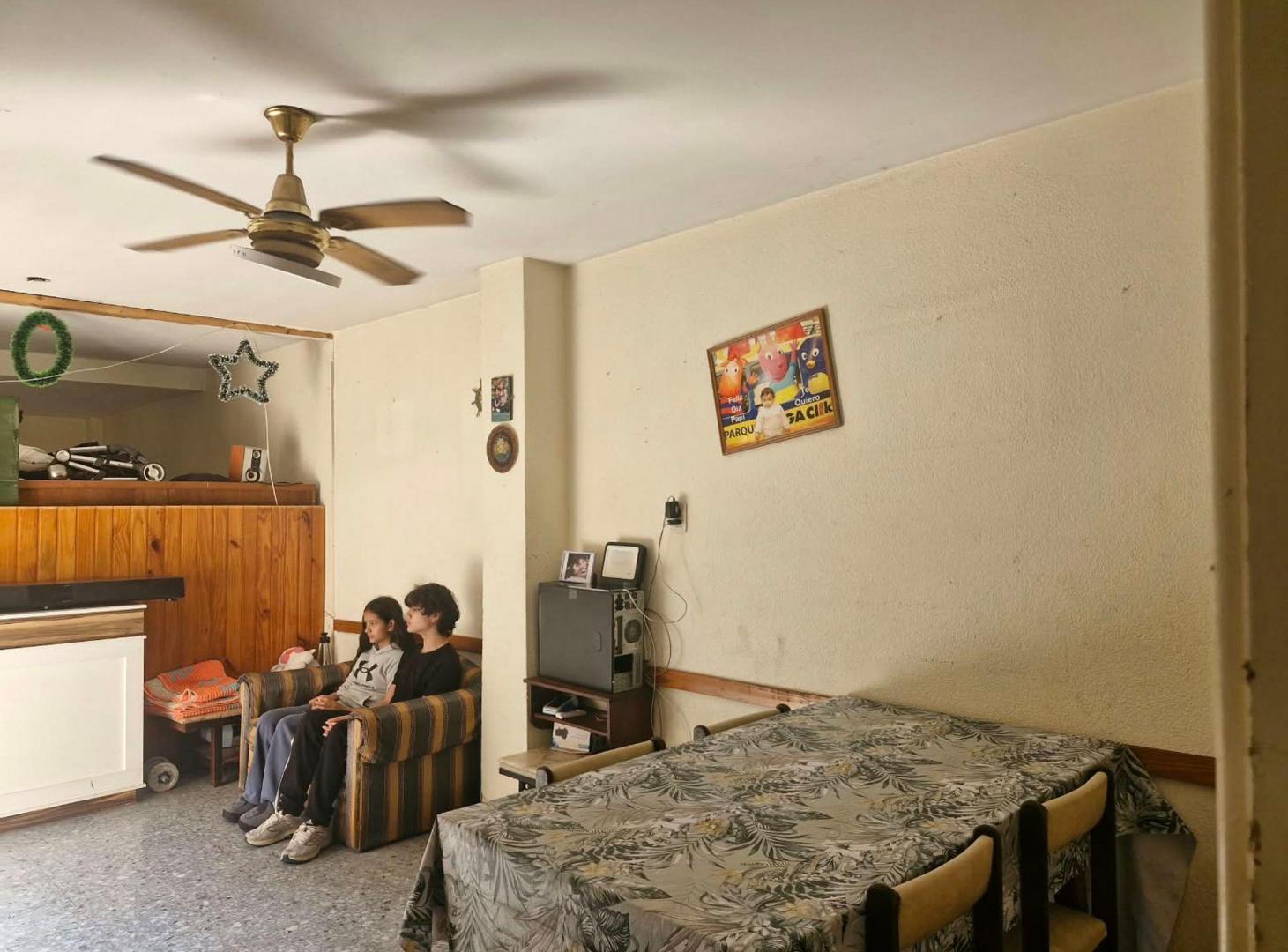 Foto de LOCAL Y CASA EN VENTA. ESTACIÓN TEMPERLEY., imagen 1