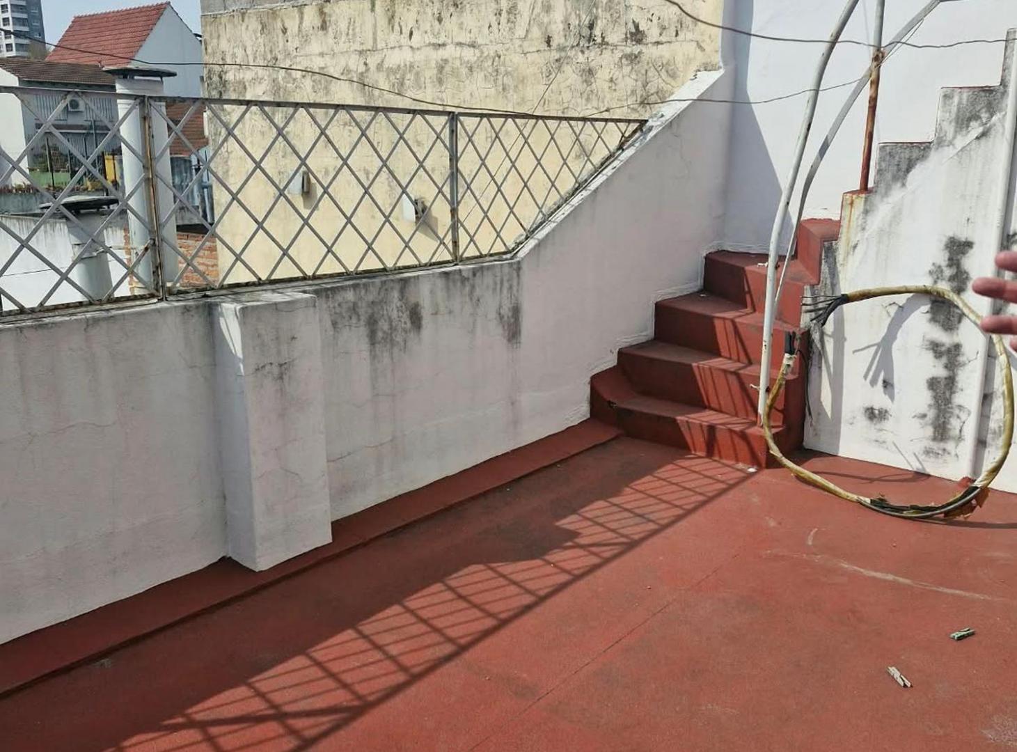 Foto de LOCAL Y CASA EN VENTA. ESTACIÓN TEMPERLEY., imagen 2