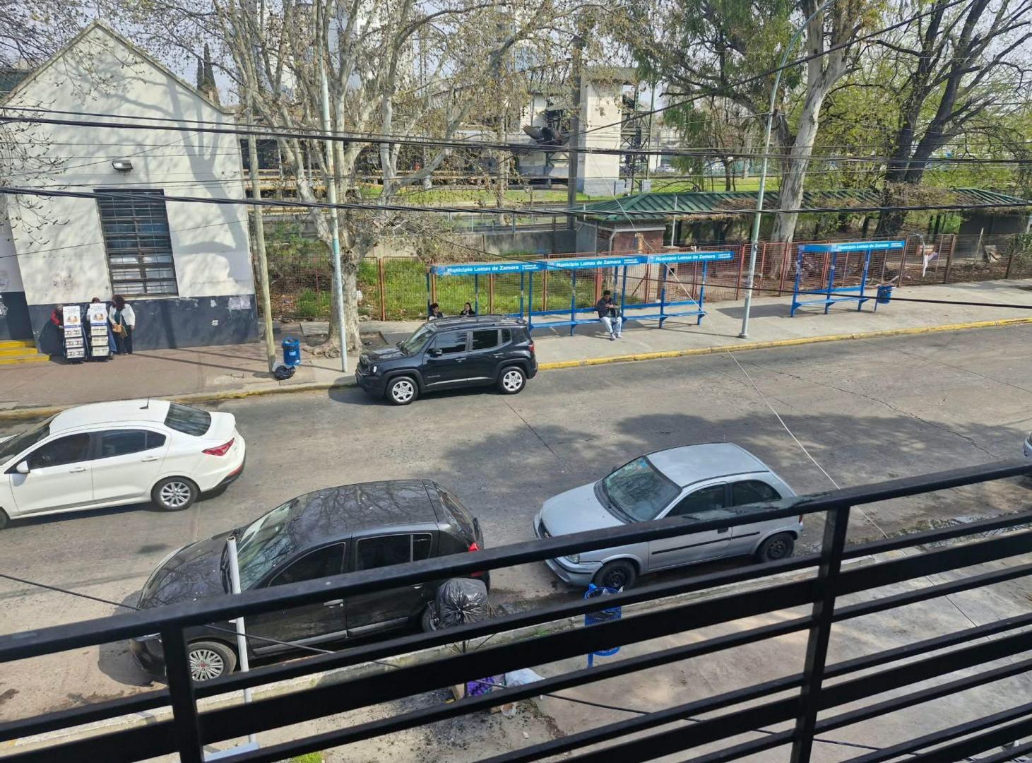 Foto de LOCAL Y CASA EN VENTA. ESTACIÓN TEMPERLEY., imagen 4