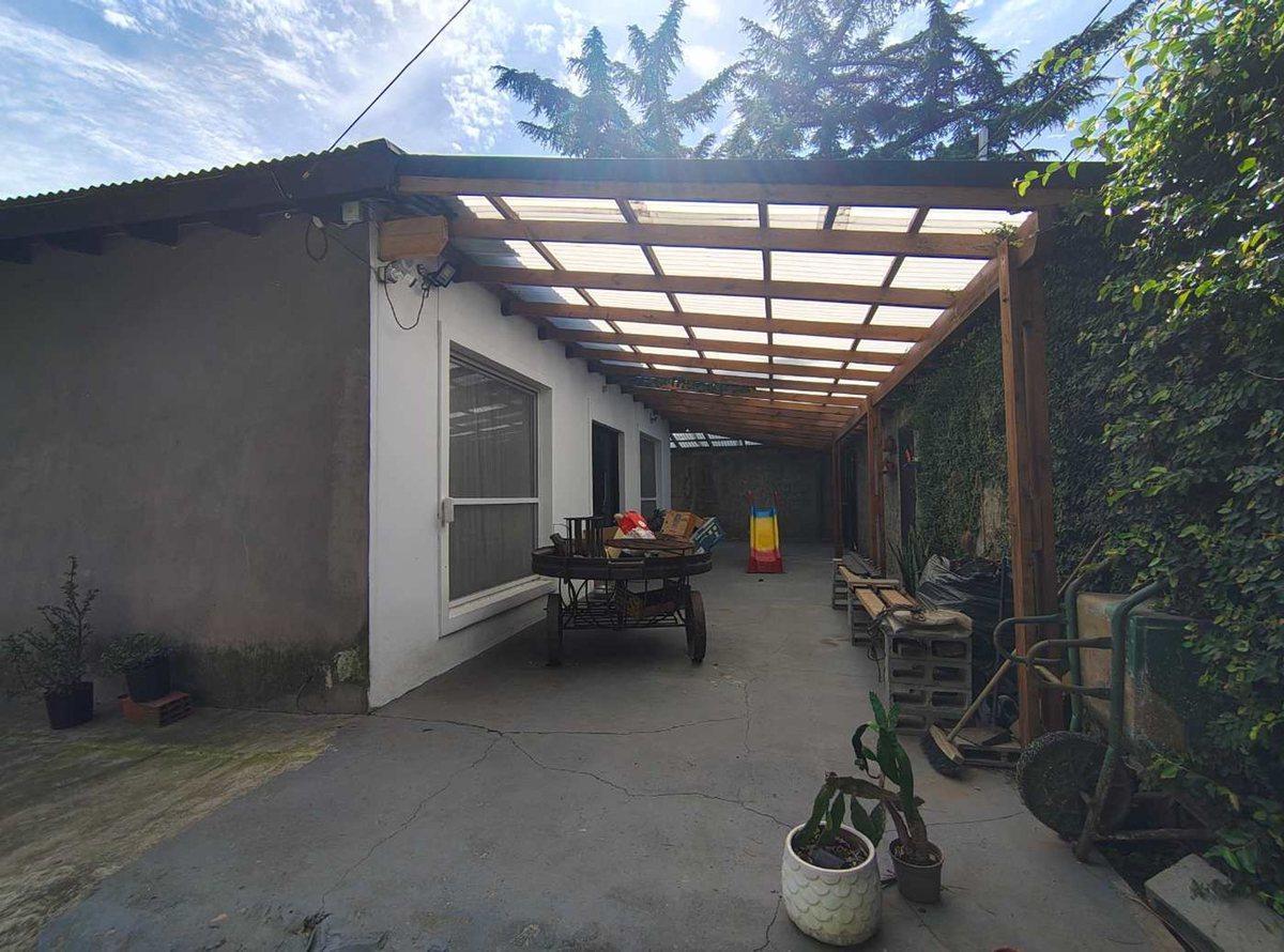 Foto de CASA 3 AMB EN VENTA EN ALBERTI C/ PILETA Y COCHERA, imagen 5