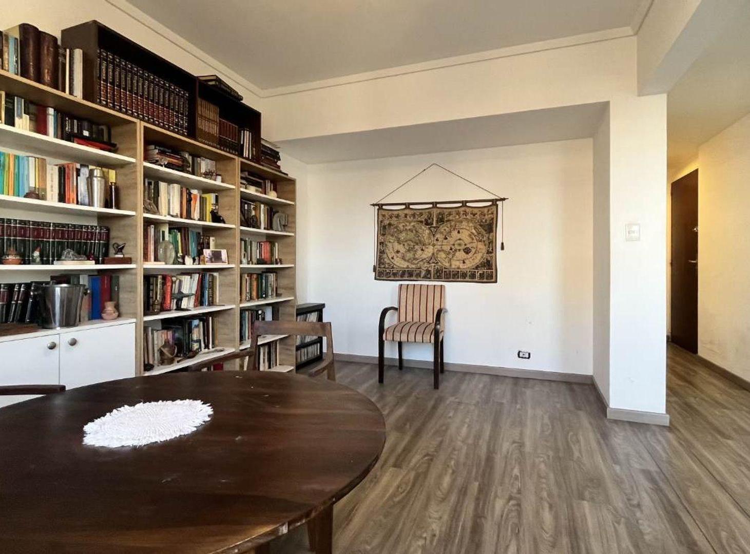 Foto de VENTA DEPTO. 2 AMB. AMPLIO Y C/ BALCÓN CABALLITO, imagen 4
